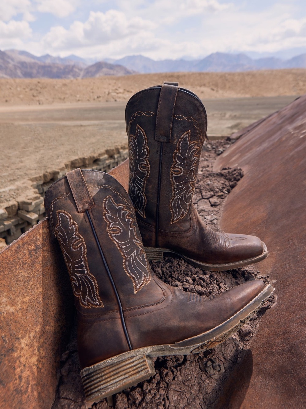 Women’s Brown Distressed Leather Western Cowboy Boots Brand New Size 8